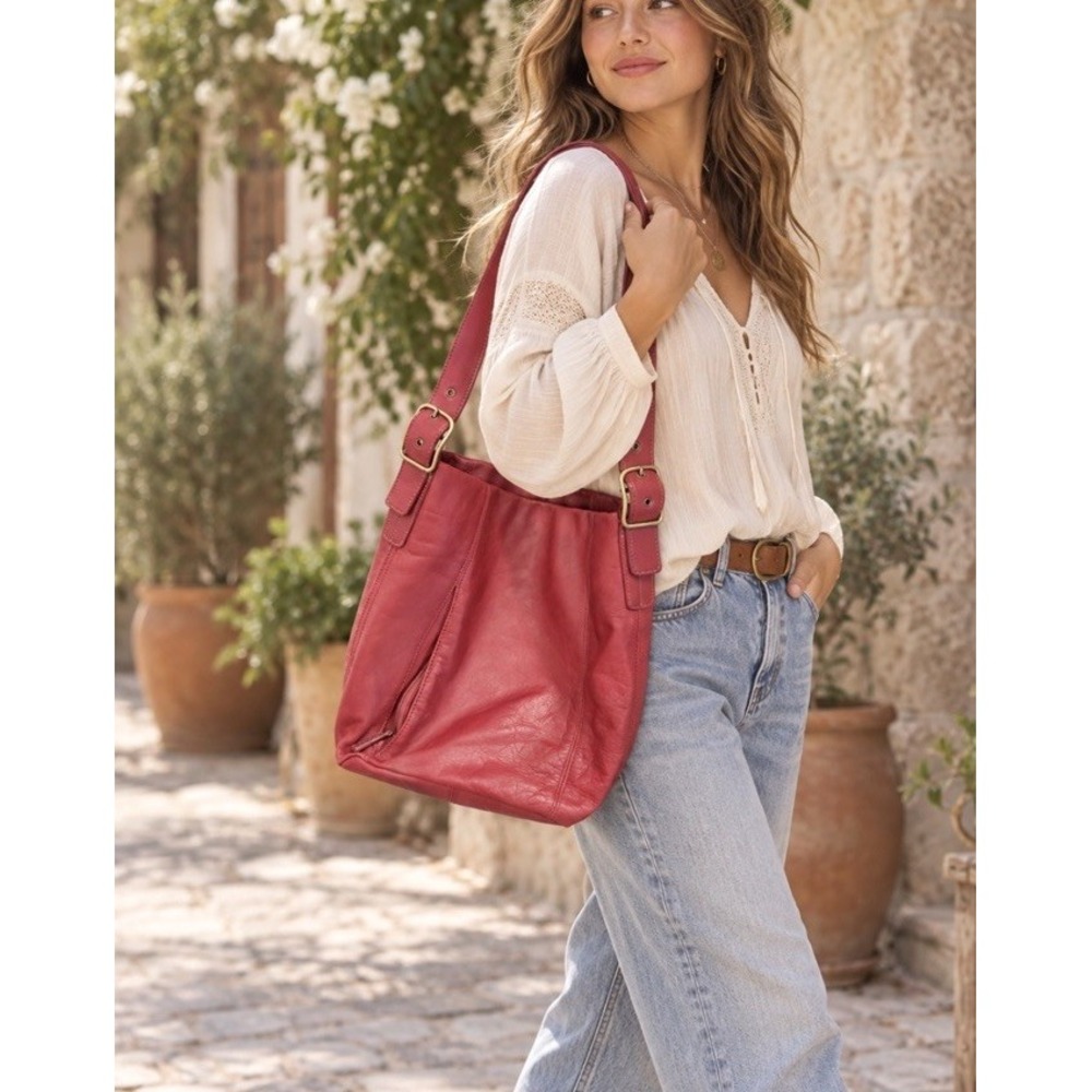 St Johns Bay Genuine Leather Red Shoulder Bag Medium Hobo Handbag Buckle Y2K